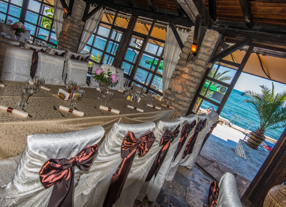 Almira Events