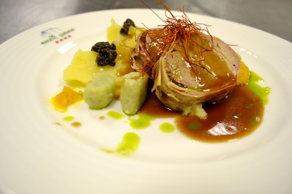 Exotic Palace**** Codlea