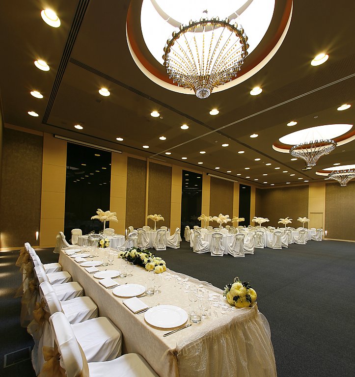 Golden Tulip Ana Dome