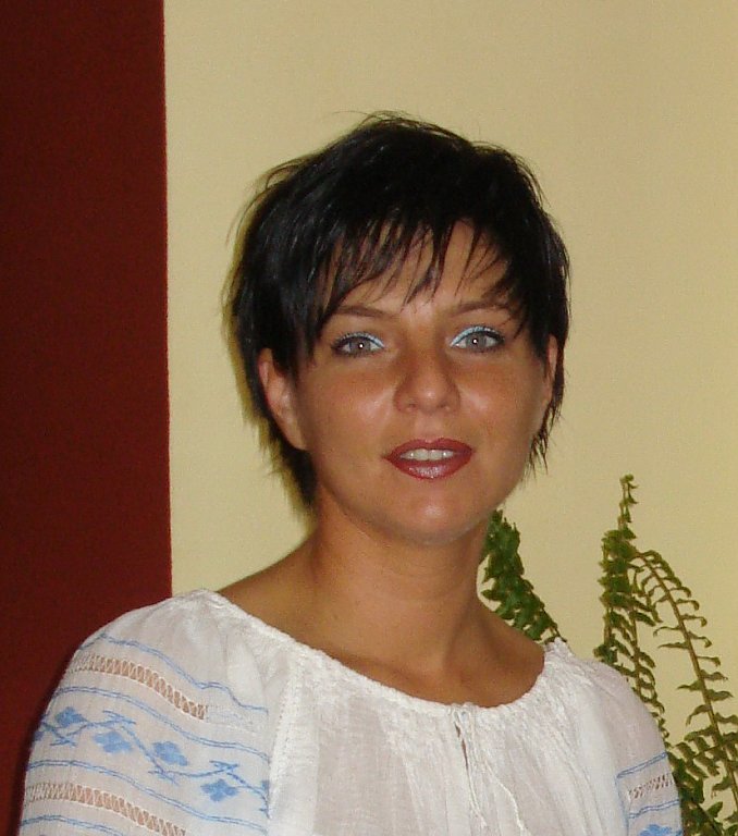 Larisa Chirodea