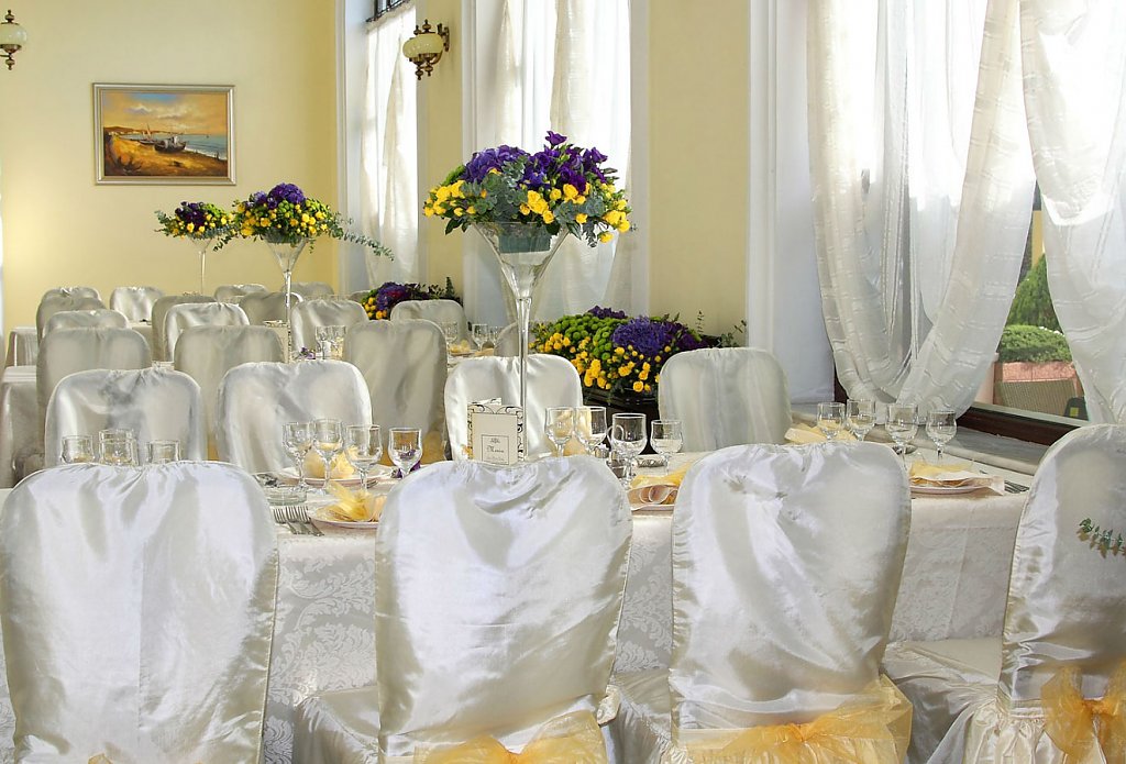 Love Story Decor